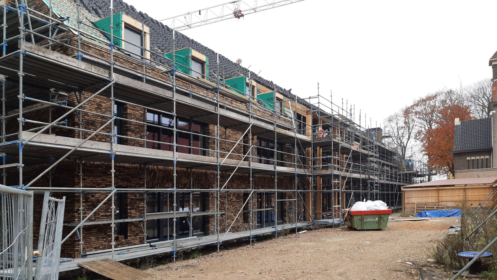 Laying the first tile at Park Vossenberg