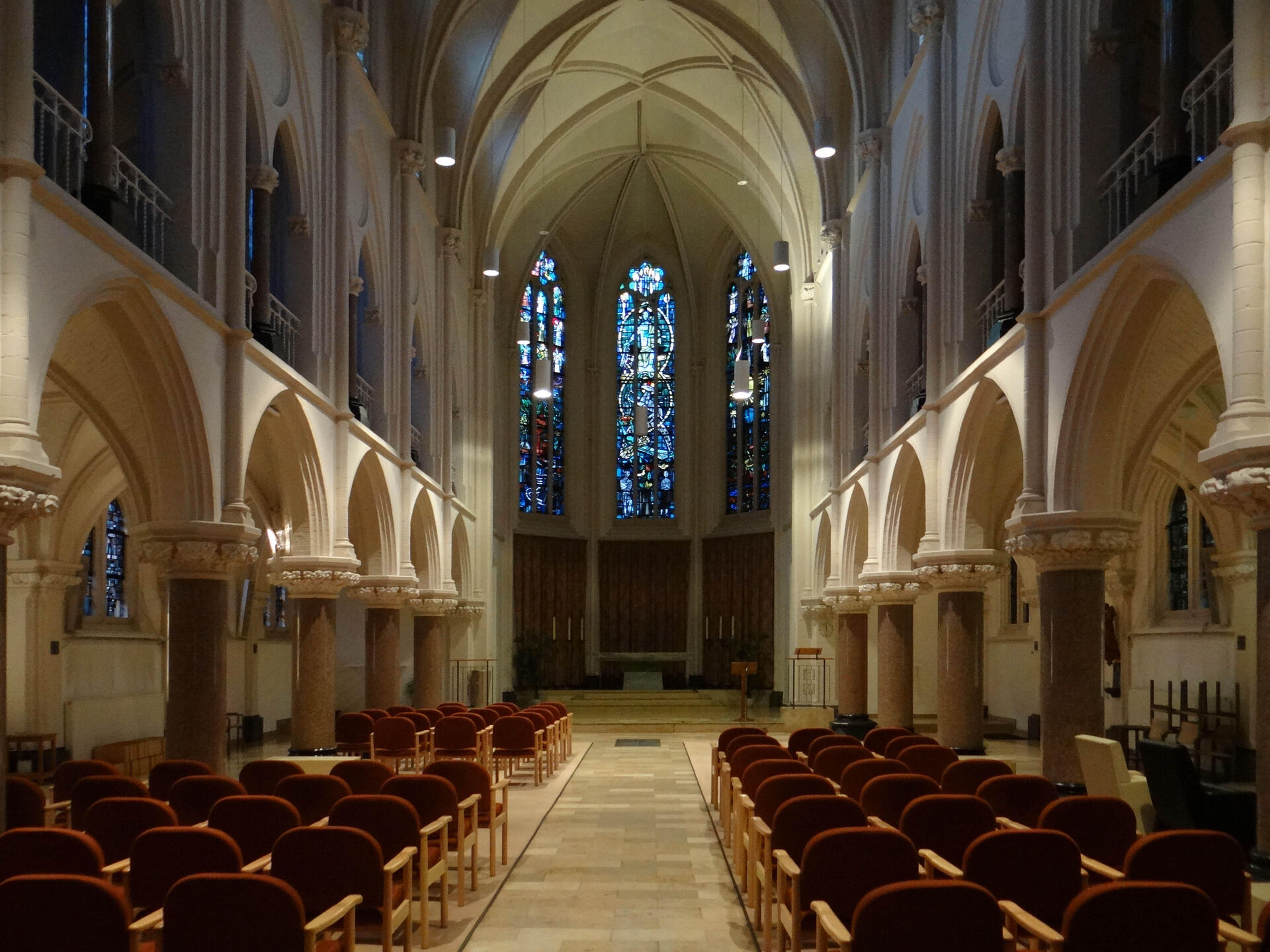 Monastery chapel before-after 